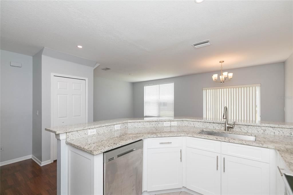 Active With Contract: $219,900 (3 beds, 2 baths, 1387 Square Feet)