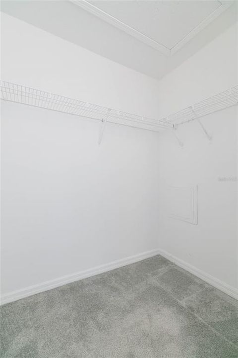 Active With Contract: $219,900 (3 beds, 2 baths, 1387 Square Feet)