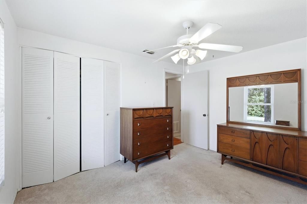 Activo con contrato: $219,900 (2 camas, 2 baños, 931 Pies cuadrados)