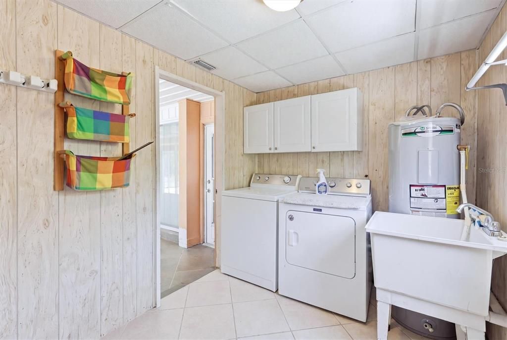 Activo con contrato: $219,900 (2 camas, 2 baños, 931 Pies cuadrados)