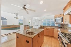 For Rent: $6,000 (3 beds, 2 baths, 3202 Square Feet)