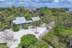 For Rent: $6,000 (3 beds, 2 baths, 3202 Square Feet)