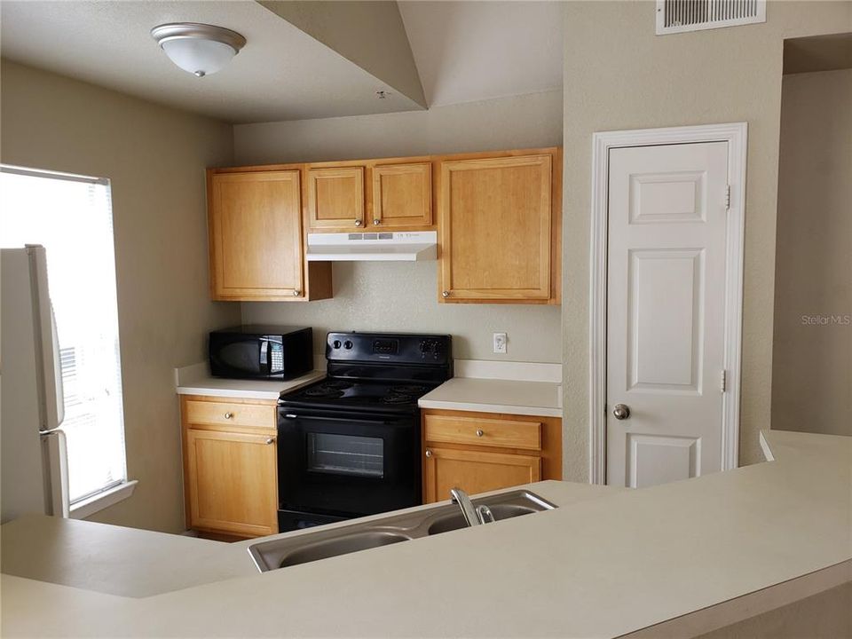 For Rent: $1,895 (2 beds, 2 baths, 1255 Square Feet)