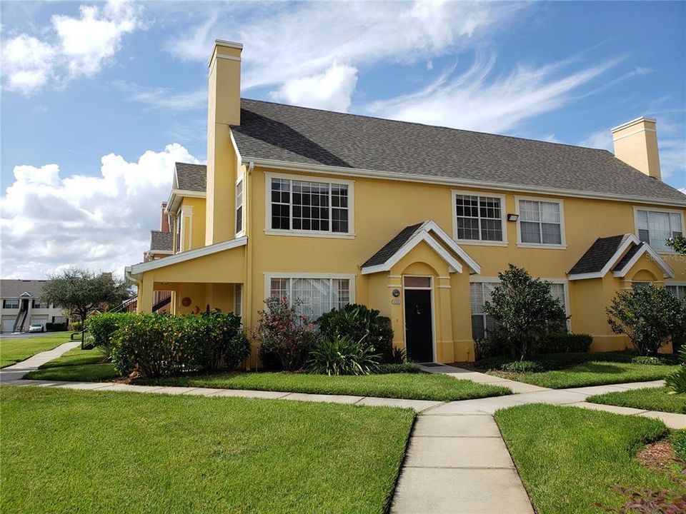 For Rent: $1,895 (2 beds, 2 baths, 1255 Square Feet)