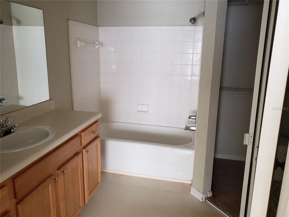 For Rent: $1,895 (2 beds, 2 baths, 1255 Square Feet)