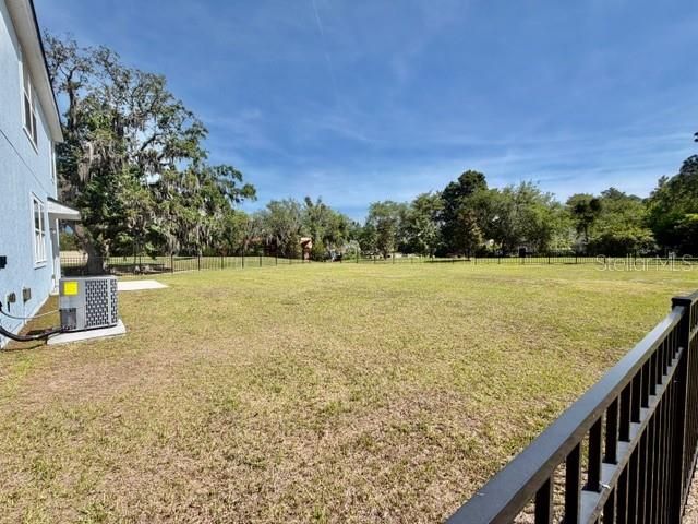For Sale: $410,000 (5 beds, 3 baths, 2499 Square Feet)