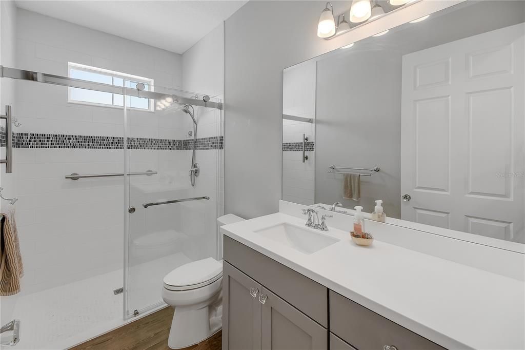 For Sale: $300,000 (3 beds, 2 baths, 1634 Square Feet)