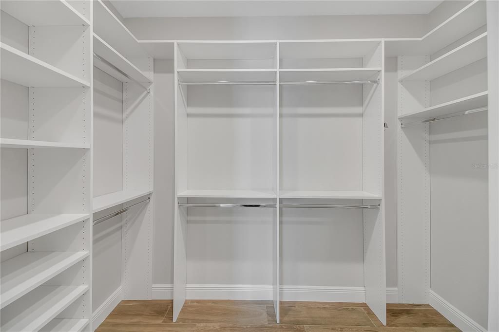 For Sale: $300,000 (3 beds, 2 baths, 1634 Square Feet)