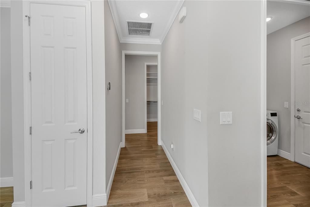 For Sale: $300,000 (3 beds, 2 baths, 1634 Square Feet)