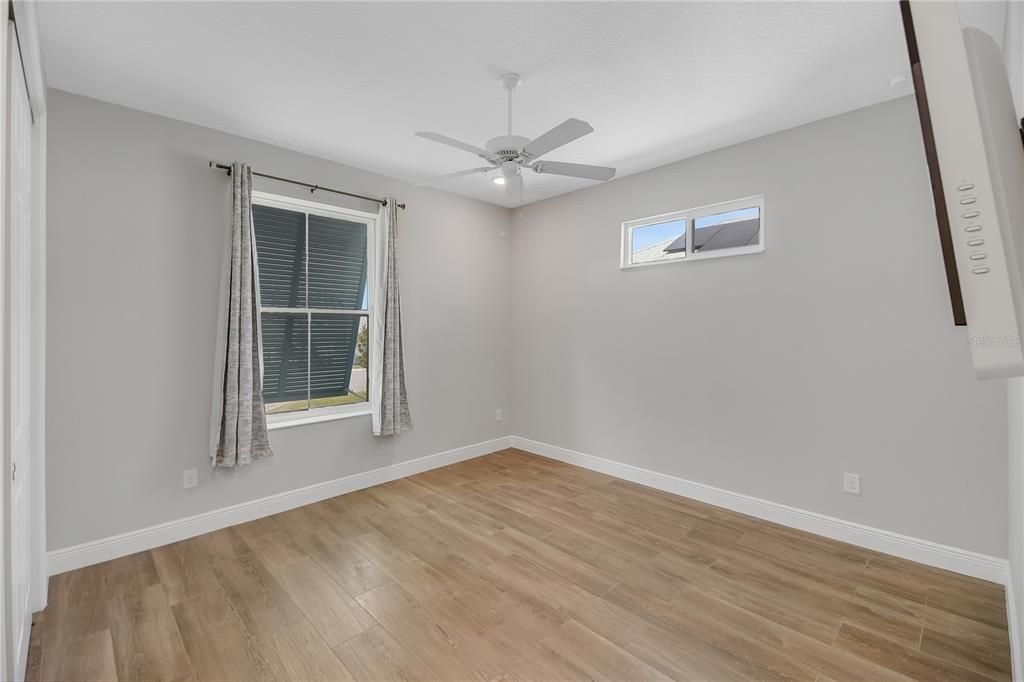 For Sale: $300,000 (3 beds, 2 baths, 1634 Square Feet)