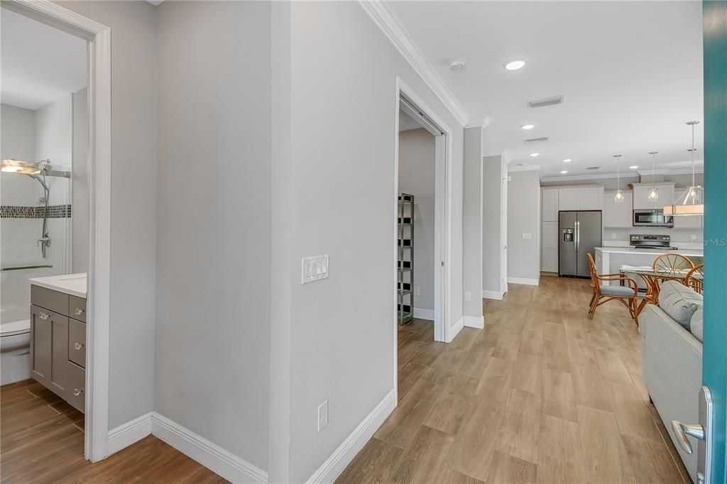 For Sale: $300,000 (3 beds, 2 baths, 1634 Square Feet)