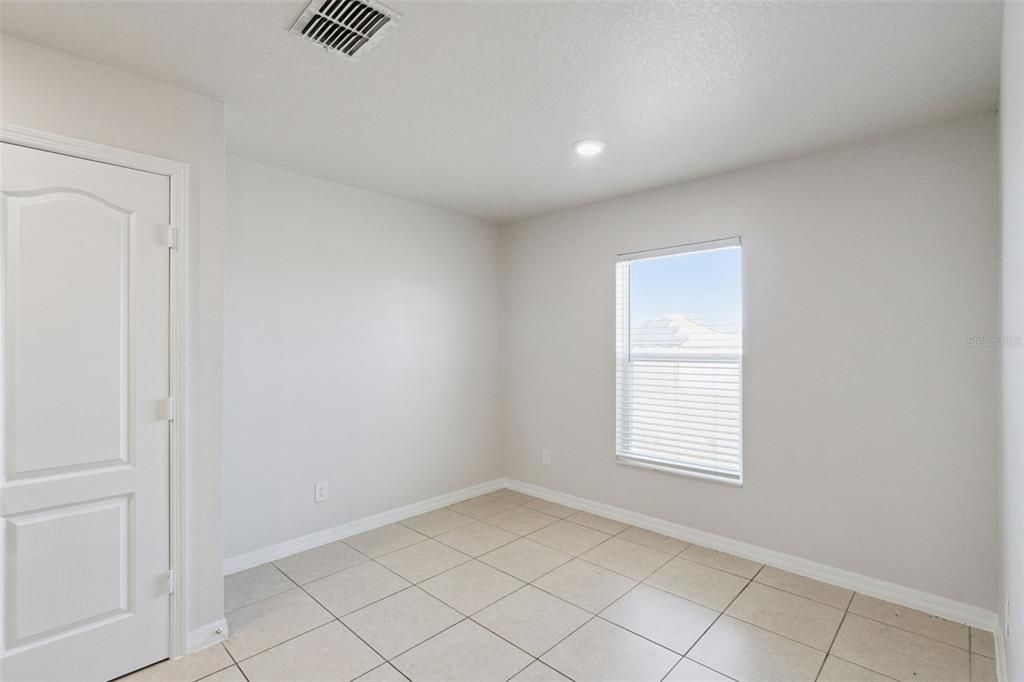 For Sale: $265,000 (3 beds, 2 baths, 1383 Square Feet)