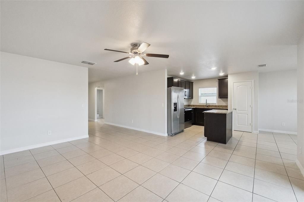 For Sale: $265,000 (3 beds, 2 baths, 1383 Square Feet)
