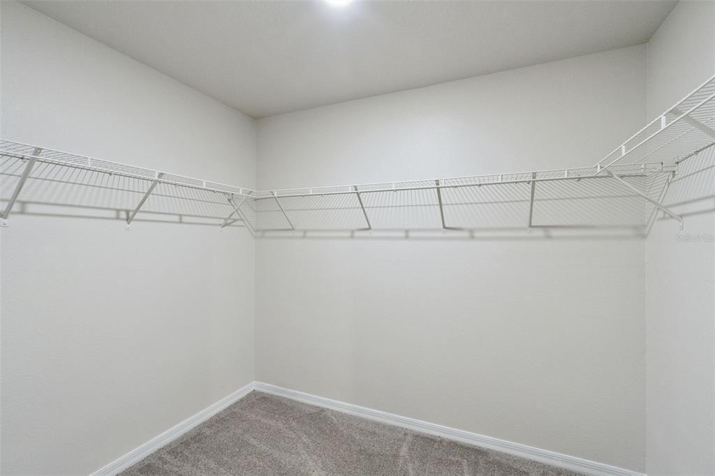 For Sale: $265,000 (3 beds, 2 baths, 1383 Square Feet)
