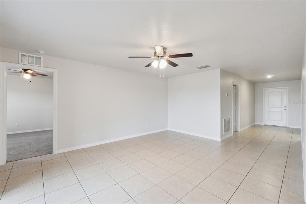 For Sale: $265,000 (3 beds, 2 baths, 1383 Square Feet)