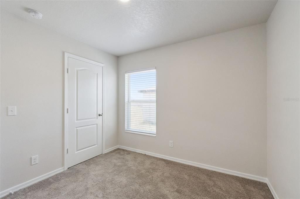 For Sale: $265,000 (3 beds, 2 baths, 1383 Square Feet)