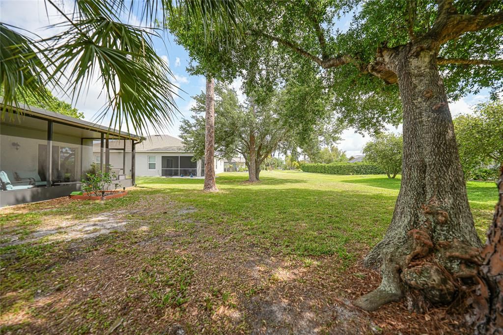 Activo con contrato: $299,900 (4 camas, 2 baños, 1865 Pies cuadrados)