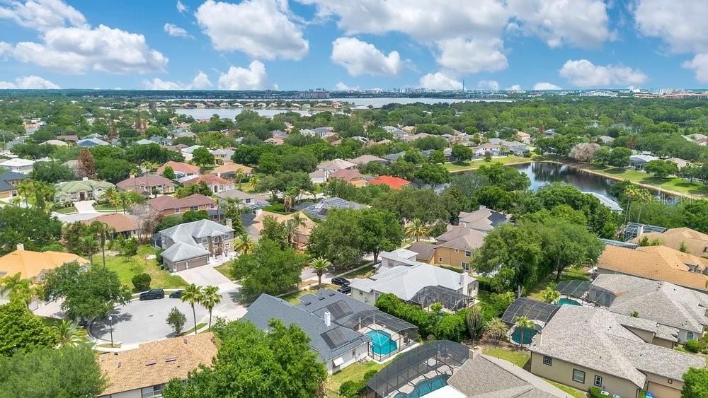 Activo con contrato: $720,000 (5 camas, 4 baños, 2796 Pies cuadrados)