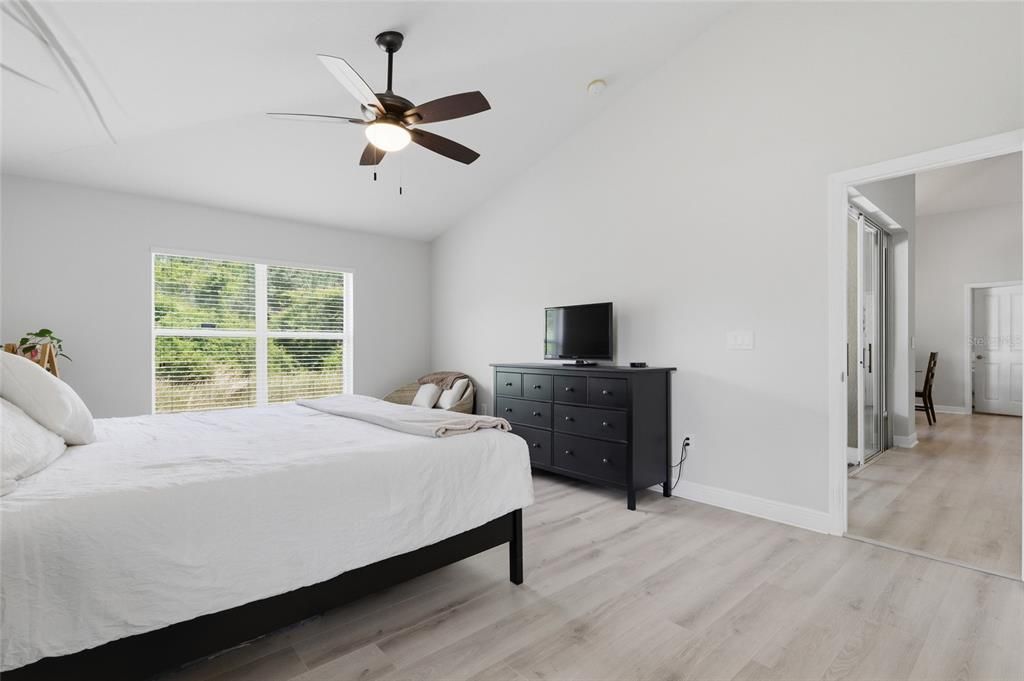 Activo con contrato: $499,900 (4 camas, 3 baños, 2641 Pies cuadrados)
