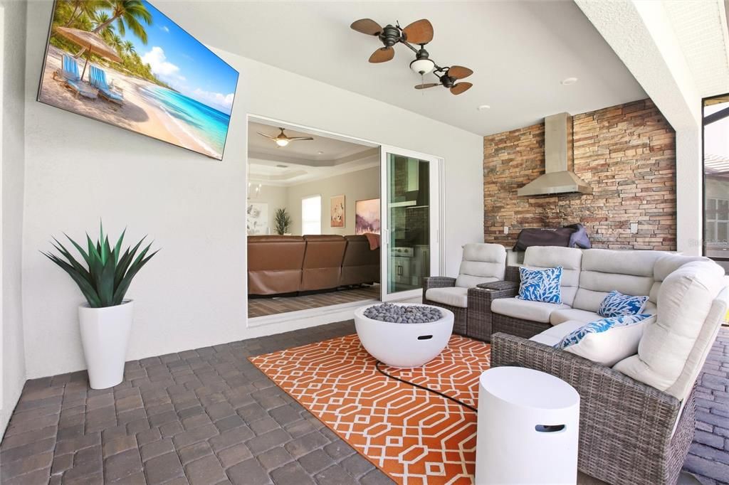 Active With Contract: $709,900 (4 beds, 3 baths, 2189 Square Feet)