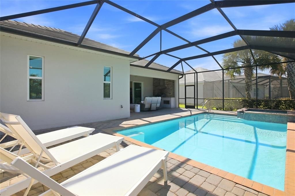 Active With Contract: $709,900 (4 beds, 3 baths, 2189 Square Feet)