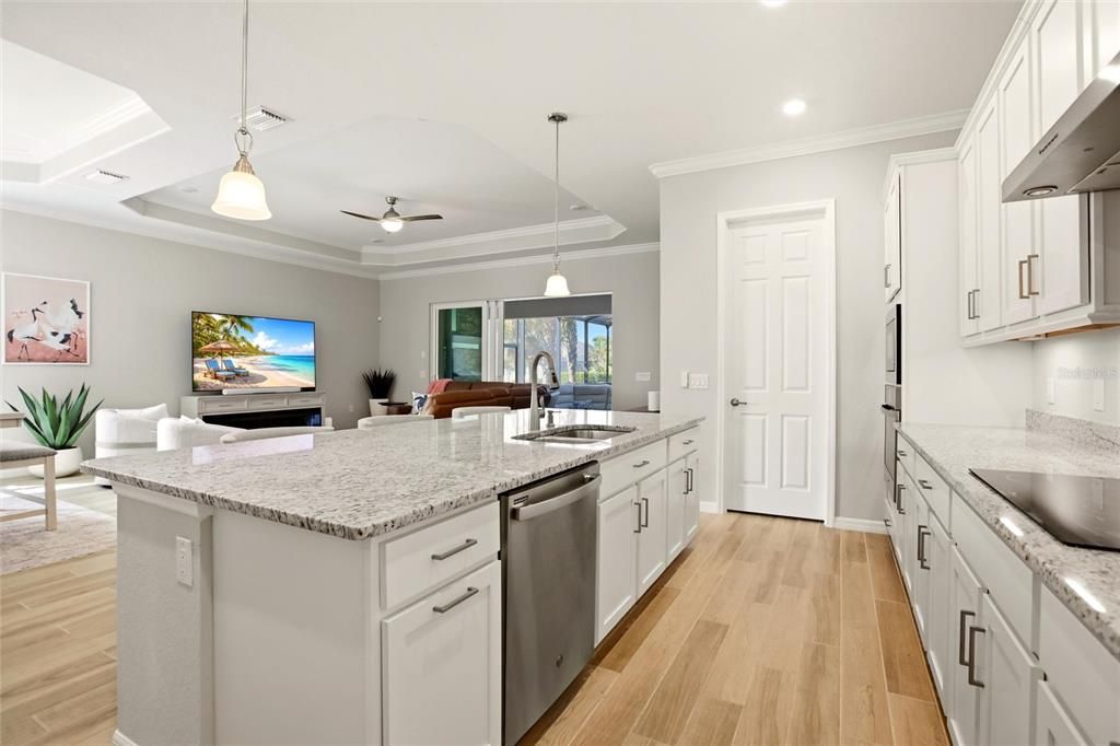 Active With Contract: $709,900 (4 beds, 3 baths, 2189 Square Feet)