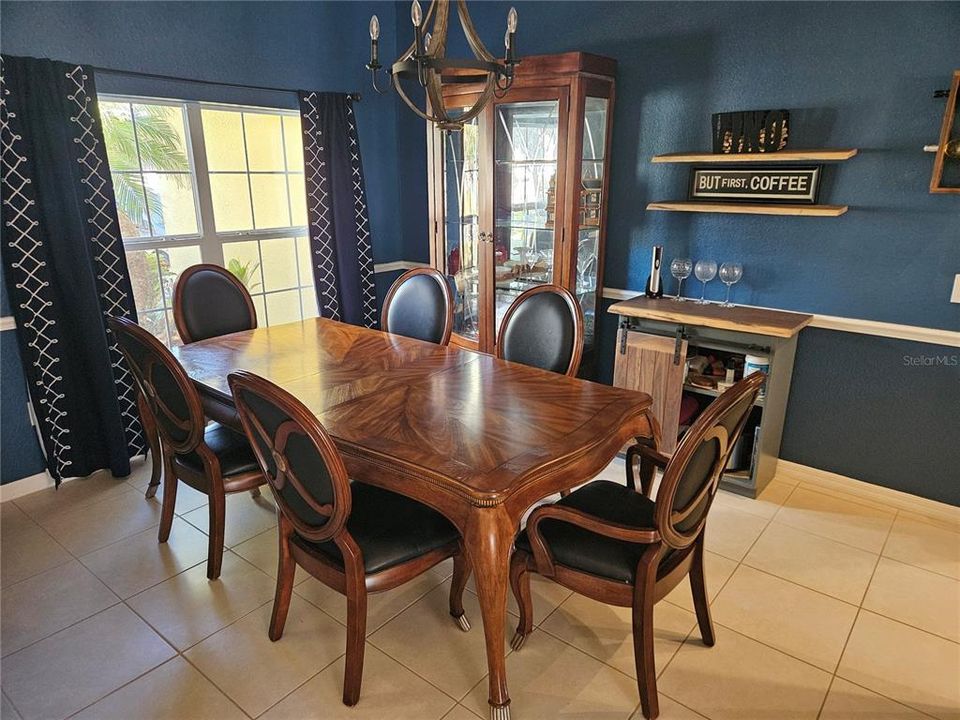 For Sale: $564,990 (4 beds, 3 baths, 2458 Square Feet)