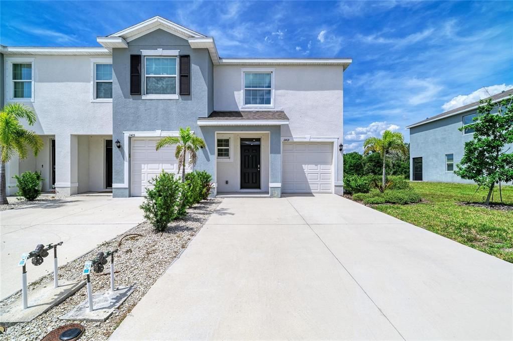 Active With Contract: $2,500 (3 beds, 2 baths, 1745 Square Feet)