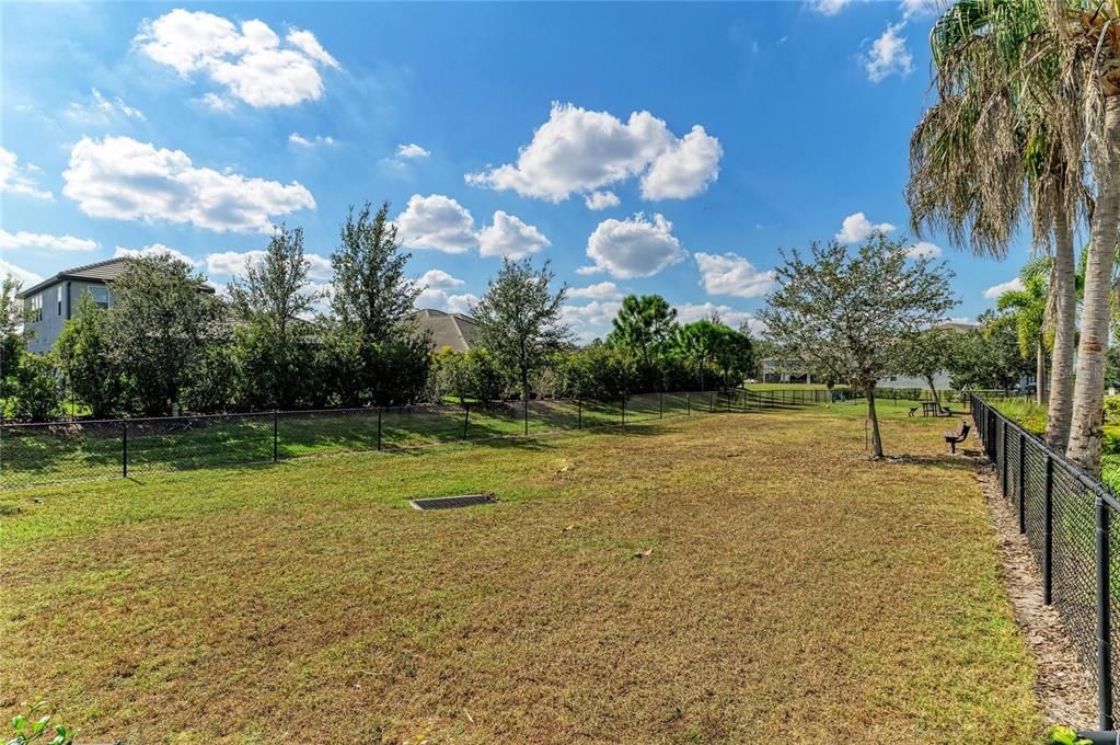 Active With Contract: $2,500 (3 beds, 2 baths, 1745 Square Feet)