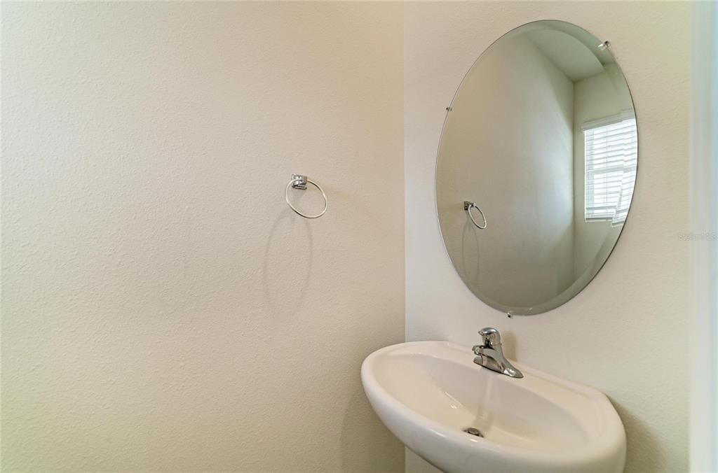 Active With Contract: $2,500 (3 beds, 2 baths, 1745 Square Feet)