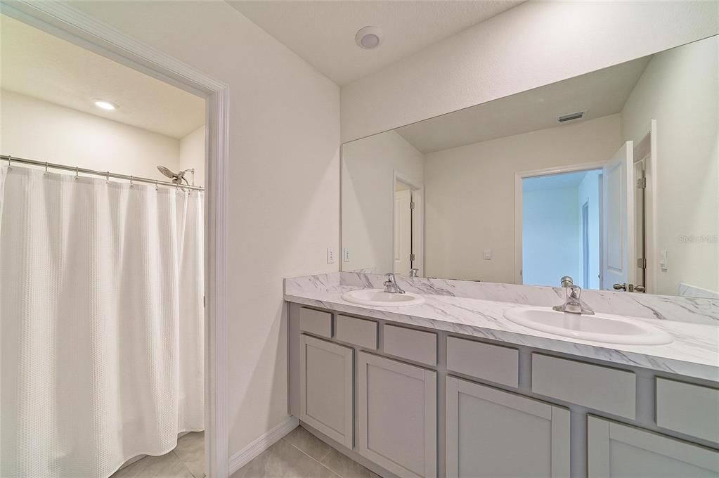 Active With Contract: $2,500 (3 beds, 2 baths, 1745 Square Feet)