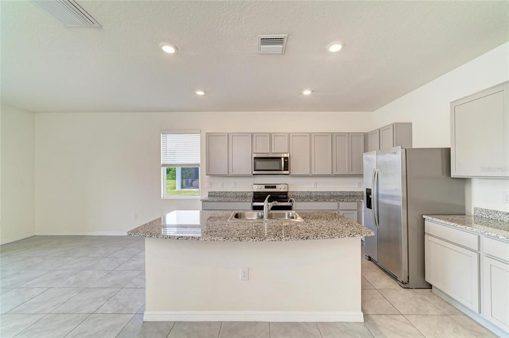 Active With Contract: $2,500 (3 beds, 2 baths, 1745 Square Feet)