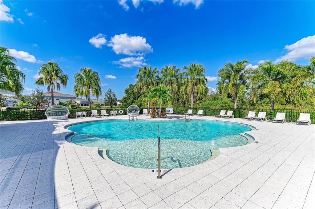 Active With Contract: $2,500 (3 beds, 2 baths, 1745 Square Feet)