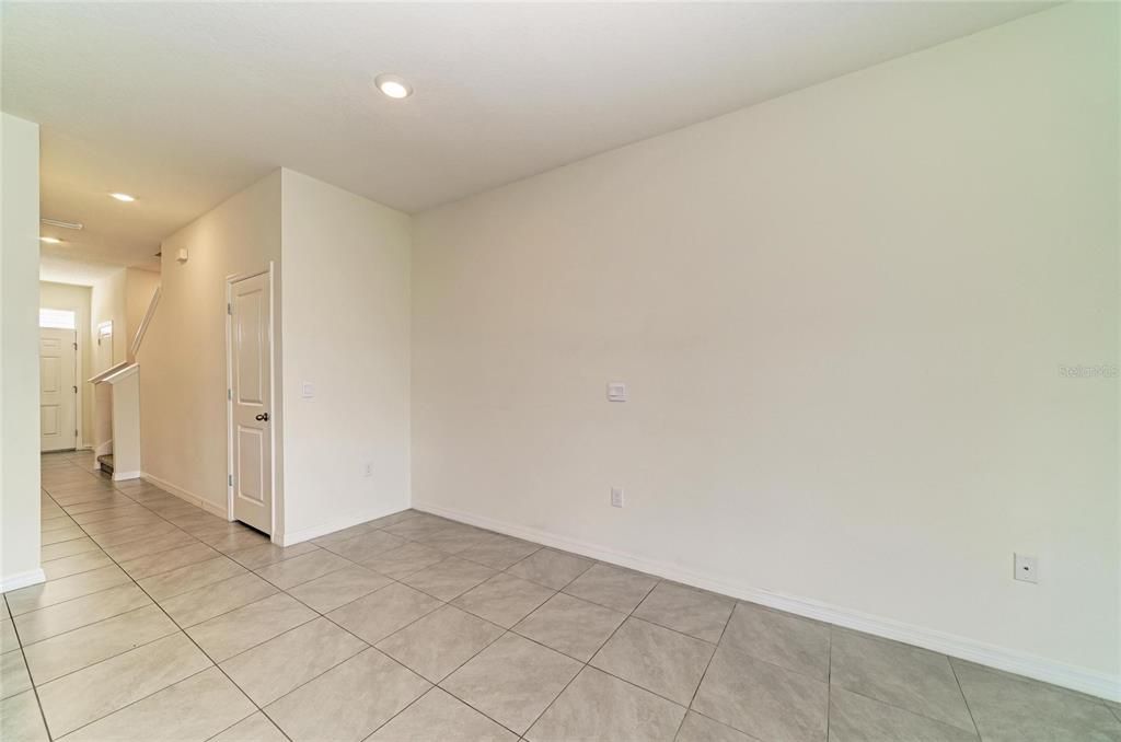 Active With Contract: $2,500 (3 beds, 2 baths, 1745 Square Feet)