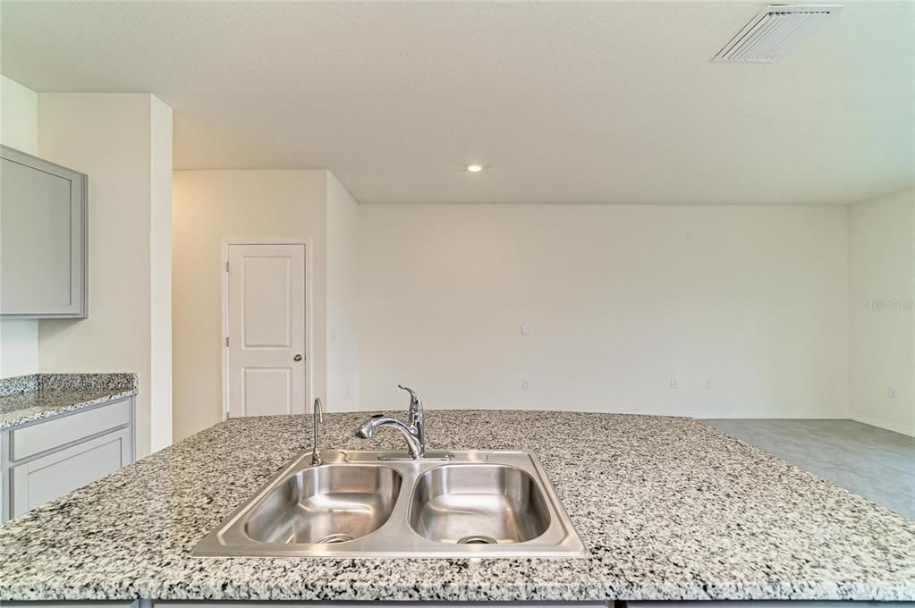 Active With Contract: $2,500 (3 beds, 2 baths, 1745 Square Feet)