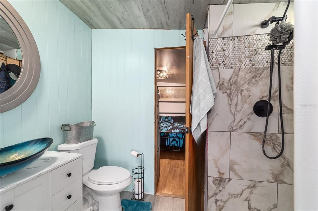 For Sale: $399,900 (4 beds, 3 baths, 2052 Square Feet)