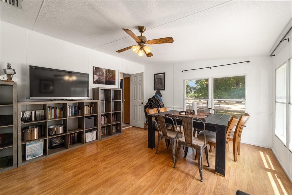 For Sale: $399,900 (4 beds, 3 baths, 2052 Square Feet)
