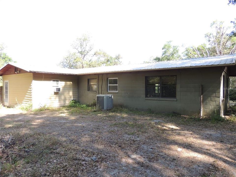 Activo con contrato: $249,900 (3 camas, 1 baños, 1200 Pies cuadrados)