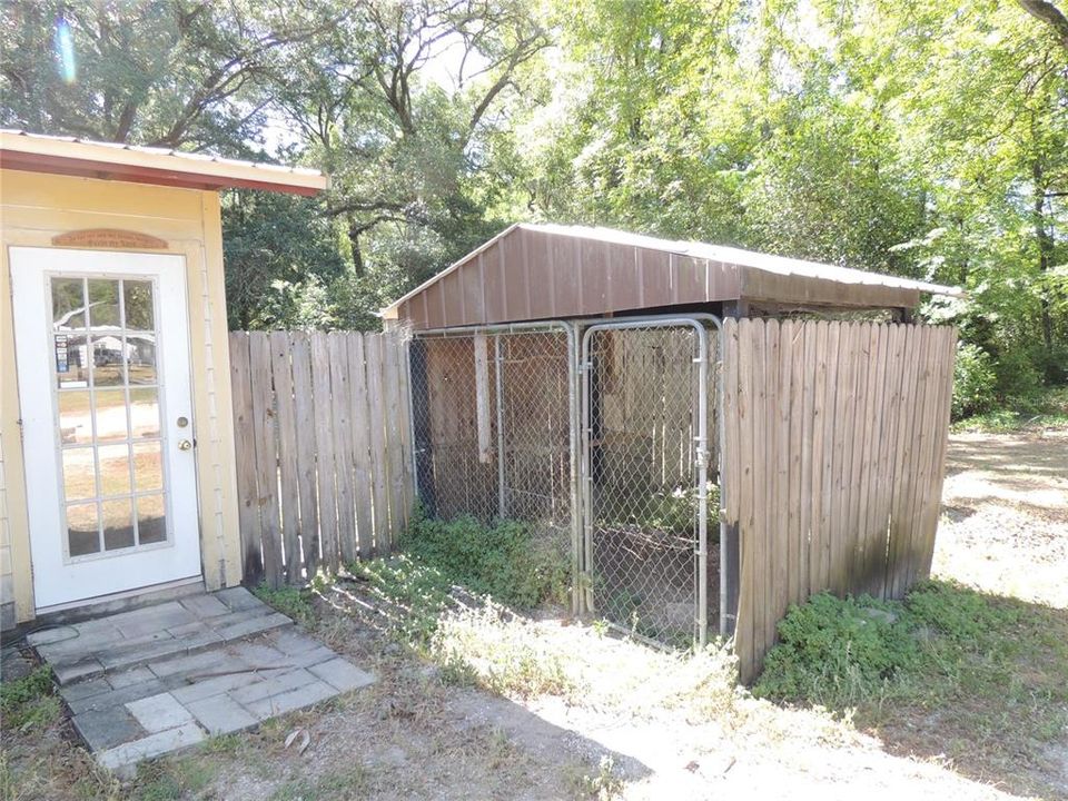 Activo con contrato: $249,900 (3 camas, 1 baños, 1200 Pies cuadrados)