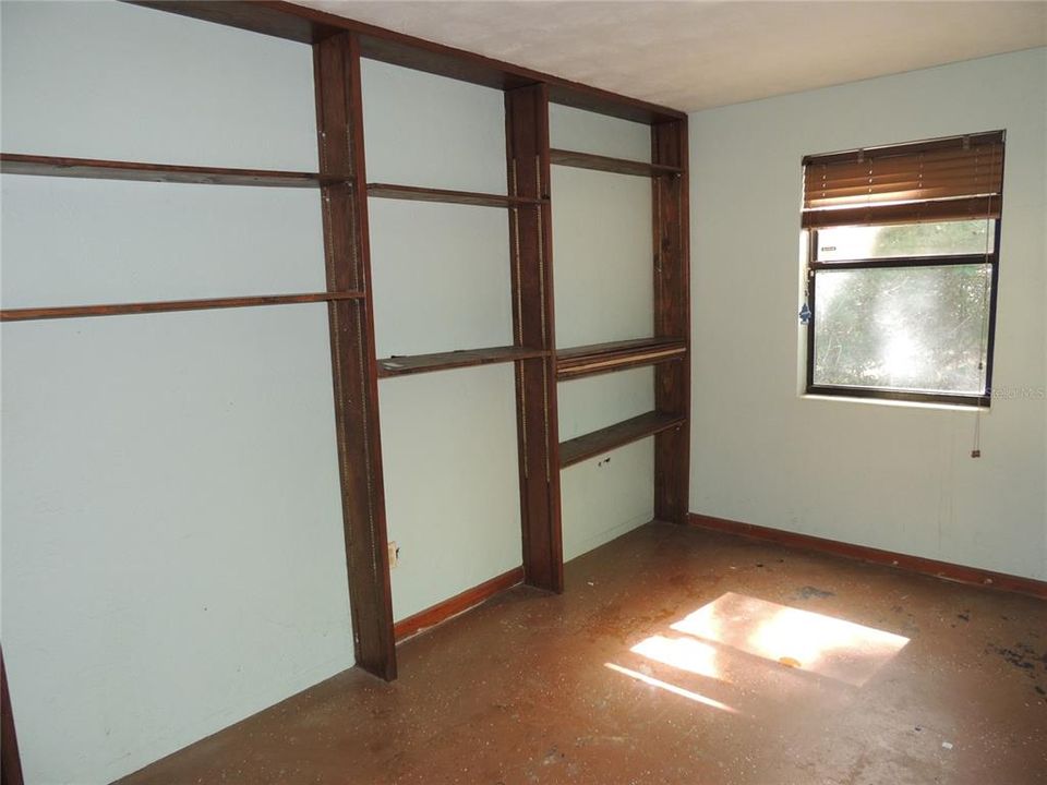 Activo con contrato: $249,900 (3 camas, 1 baños, 1200 Pies cuadrados)