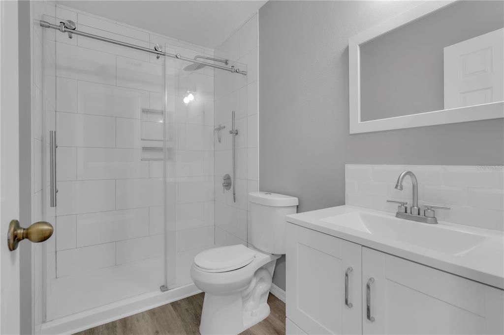 Activo con contrato: $314,900 (4 camas, 2 baños, 1697 Pies cuadrados)