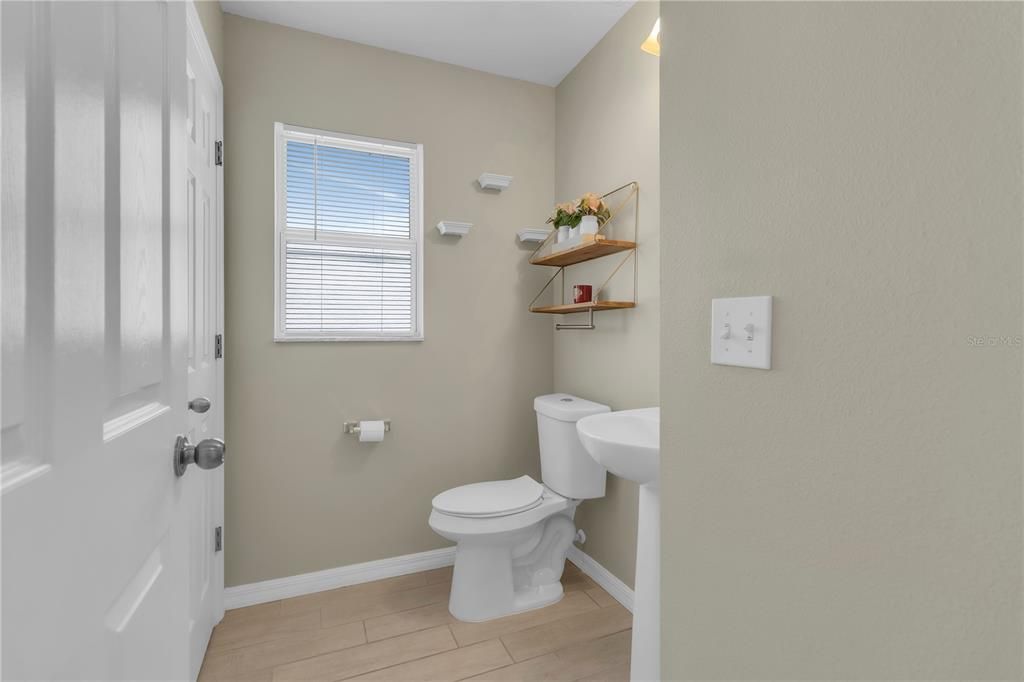 Activo con contrato: $314,900 (4 camas, 2 baños, 1697 Pies cuadrados)