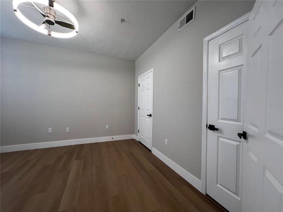 For Rent: $1,849 (2 beds, 2 baths, 886 Square Feet)