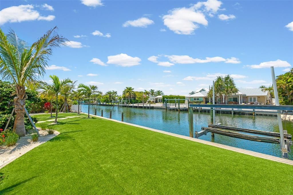 For Sale: $2,750,000 (4 beds, 4 baths, 2846 Square Feet)