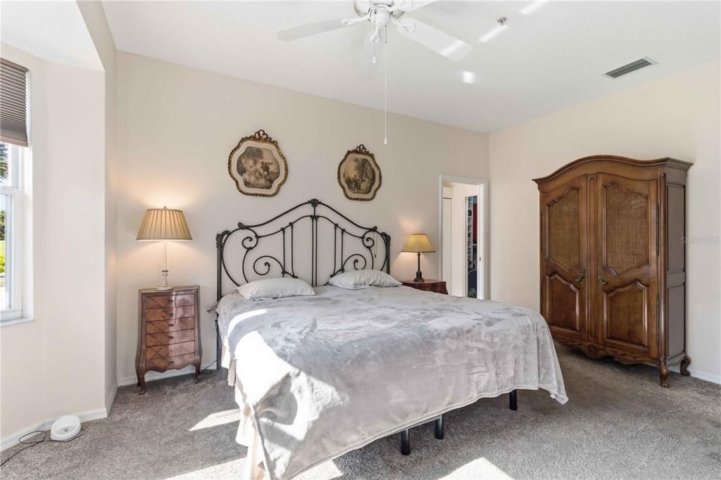 En Venta: $329,900 (2 camas, 2 baños, 1564 Pies cuadrados)