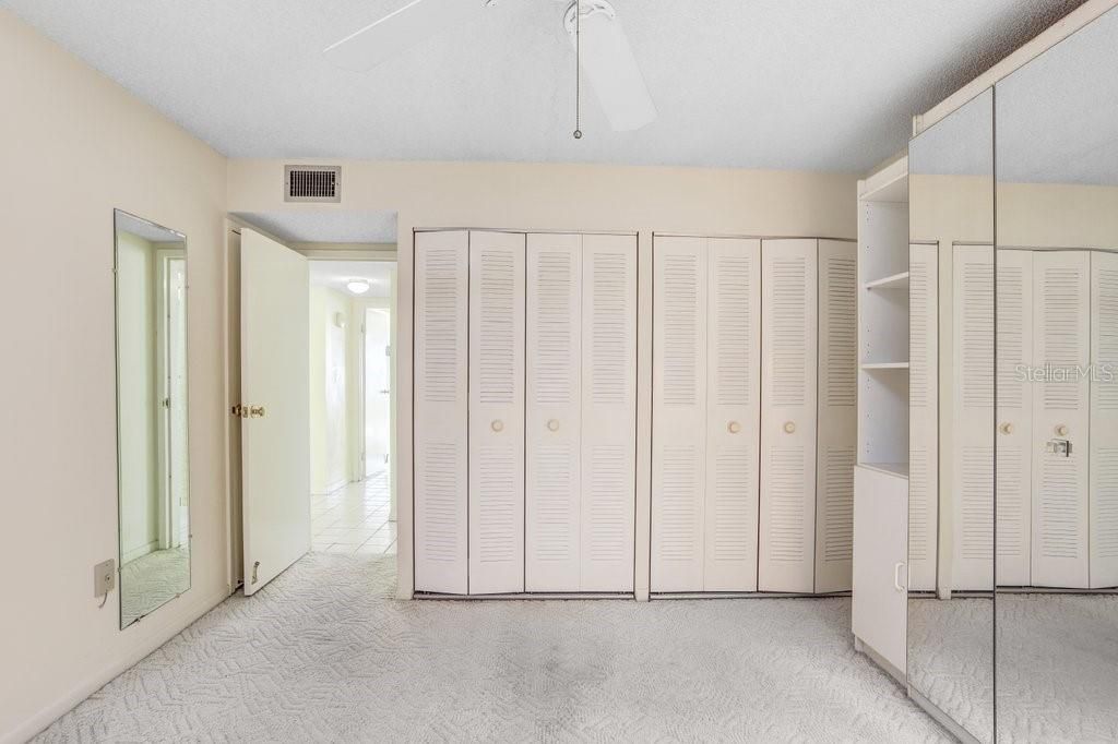 Active With Contract: $575,000 (2 beds, 2 baths, 1270 Square Feet)
