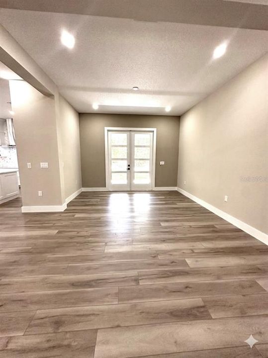 En Venta: $820,000 (4 camas, 3 baños, 3186 Pies cuadrados)