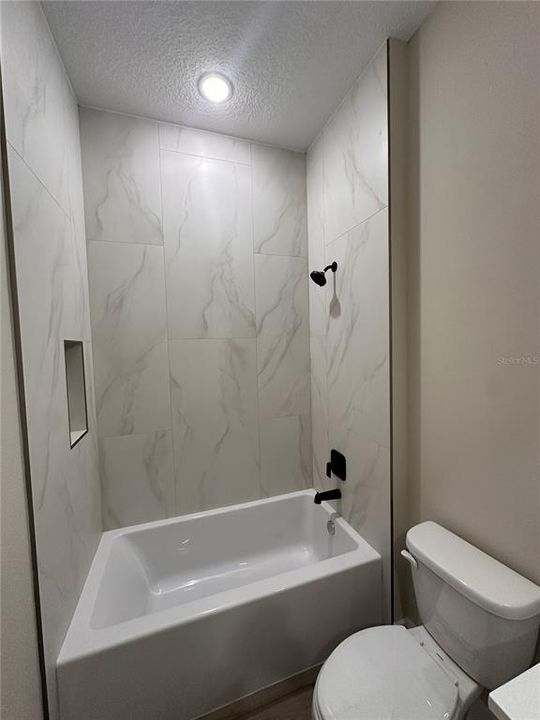 En Venta: $820,000 (4 camas, 3 baños, 3186 Pies cuadrados)
