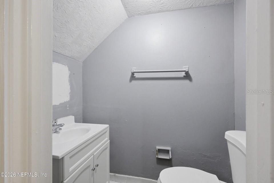 For Sale: $89,999 (3 beds, 1 baths, 1248 Square Feet)