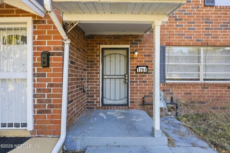 For Sale: $89,999 (3 beds, 1 baths, 1248 Square Feet)